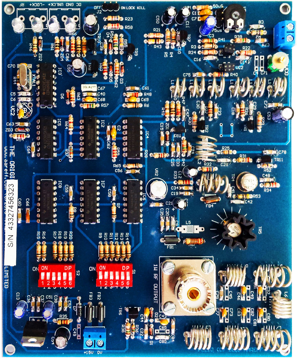 Aareff Veronica 1W PLL version 10 complete PCB layout with components fitted